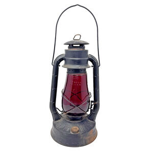 Vintage Dietz Railroad Lantern Red Fitzall Loc-Nob Globe NY USA Kerosene Lamp